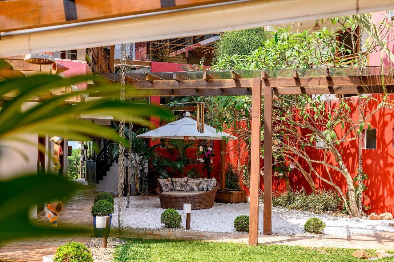 Pousada Ondas Da Brava Hotel Itajaí Exterior photo